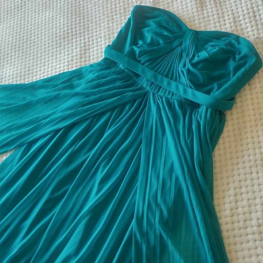 Versa Dress - David's Bridal 🍁🍃🍂